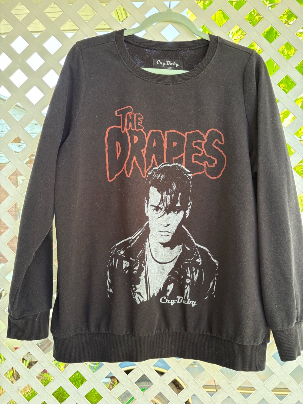 Black 'The Drapes' Graphic Sweatshirt - CryBaby